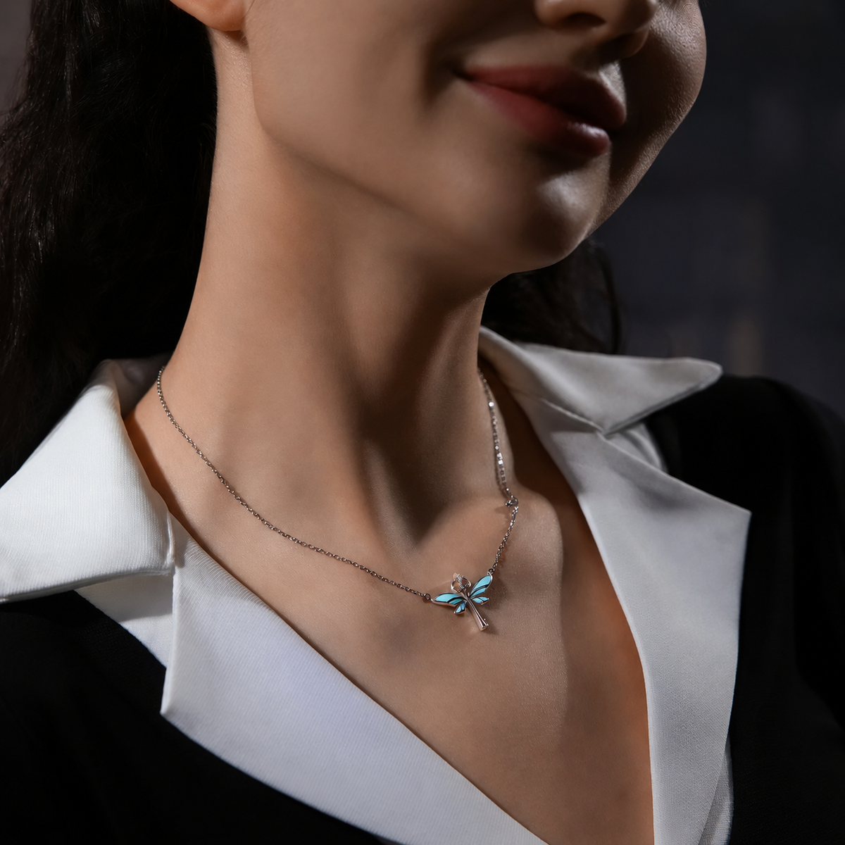Collar Llave Mágica Iluminada (PLATA 925)