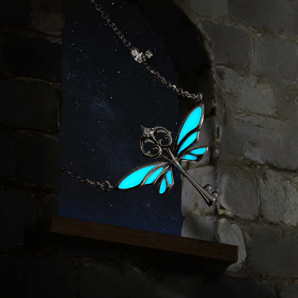 Collar Llave Mágica Iluminada (PLATA 925)